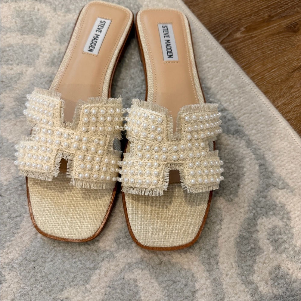 Steve Madden Beige Pearl Embellished Sandals